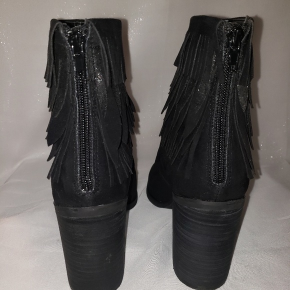 Booties - Picture 4 of 5